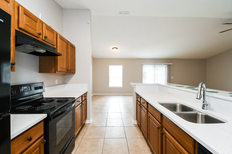 2,175/Mo, 11266 Silver Key Dr Jacksonville, FL 32218 Kitchen View 2