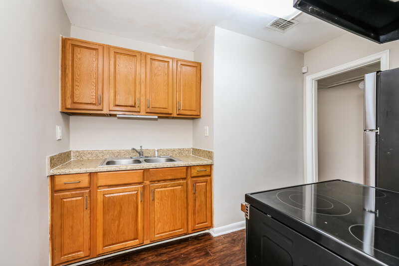 1,165/Mo, 1172 Monmouth Way Jacksonville, FL 32208 Kitchen View