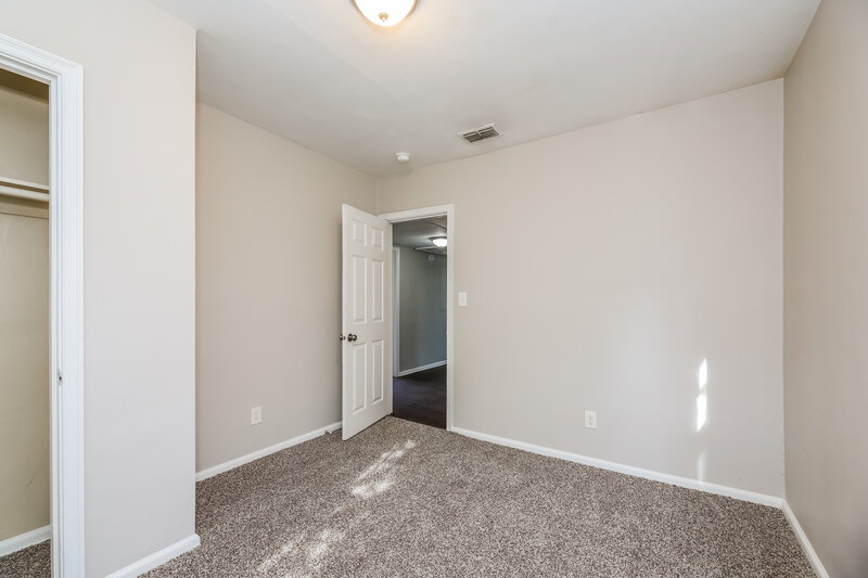 1,165/Mo, 1172 Monmouth Way Jacksonville, FL 32208 Main Bedroom View 2