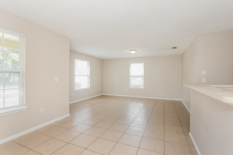 1,450/Mo, 1456 E 27th St Jacksonville, FL 32206 Dining Room View 2