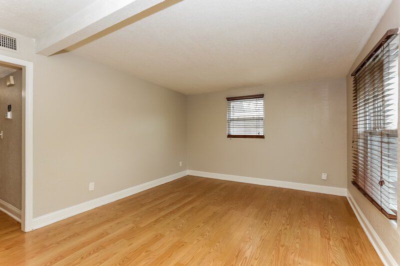 1,275/Mo, 1458 W 19th St Jacksonville, FL 32209 Misc View 4