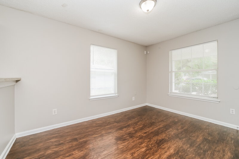 0/Mo, 1540 Golf Forest Dr Jacksonville, FL 32208 Dining Room View