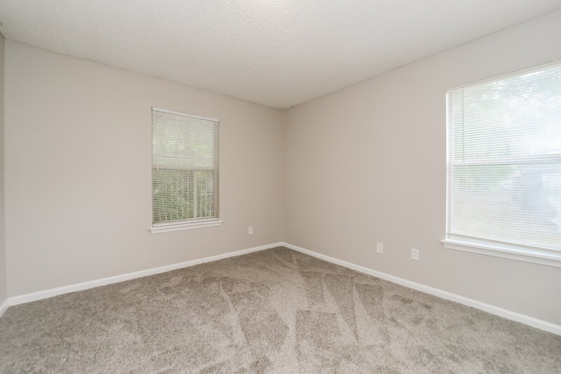 0/Mo, 1540 Golf Forest Dr Jacksonville, FL 32208 Main Bedroom View 2