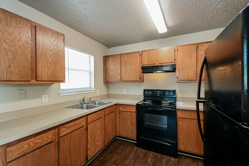 1,170/Mo, 1554 Brook Forest Dr Jacksonville, FL 32208 Kitchen View