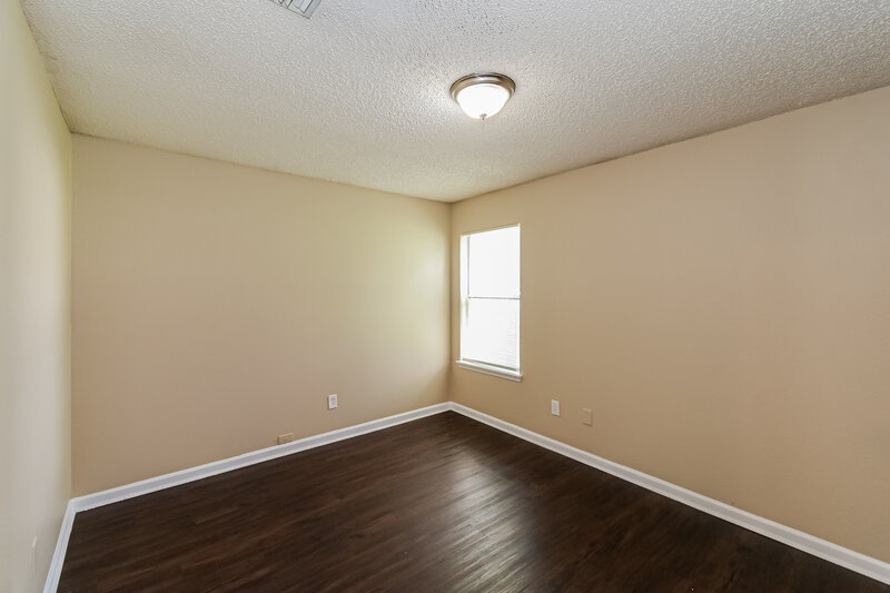 1,170/Mo, 1554 Brook Forest Dr Jacksonville, FL 32208 Main Bedroom View