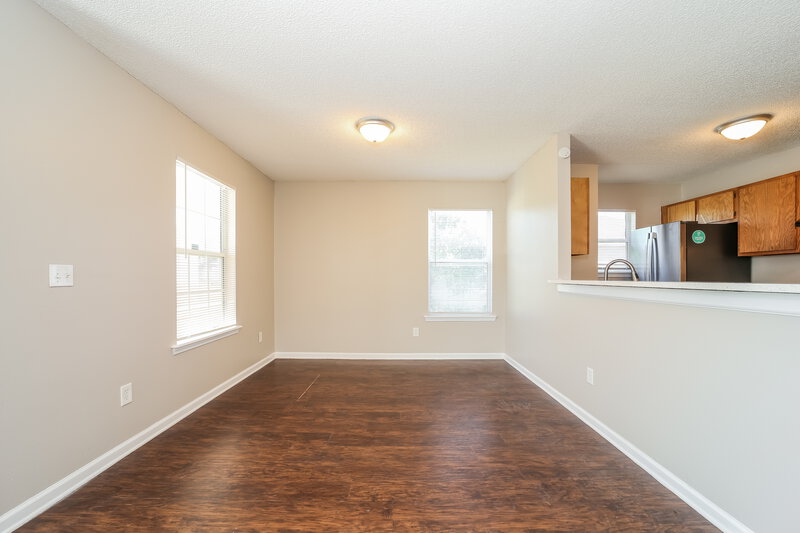 1,460/Mo, 1557 E 30th St Jacksonville, FL 32206 Dining Room View