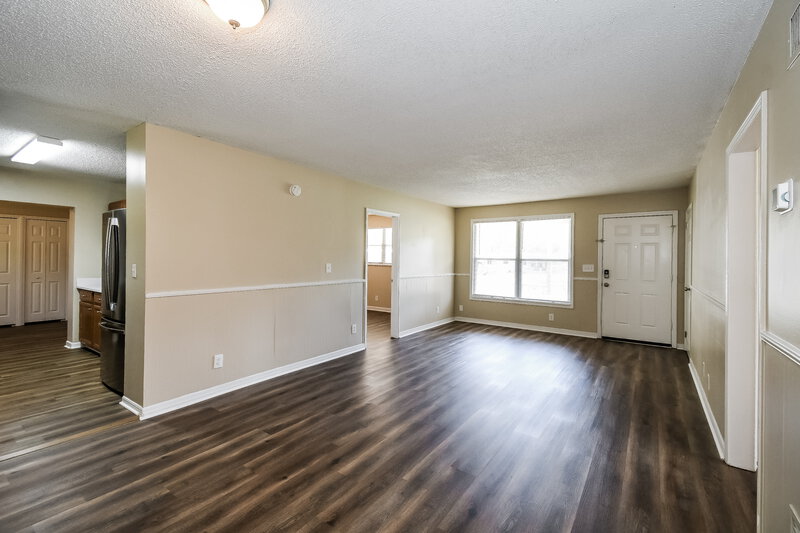 1,500/Mo, 1658 Louvre Dr Jacksonville, FL 32221 Living Room View 2