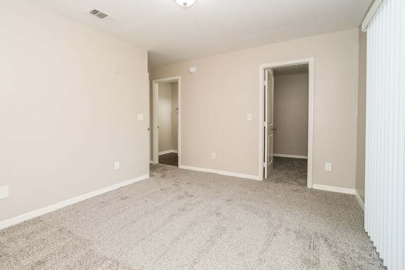 1,435/Mo, 1833 Broadway Ave Jacksonville, FL 32209 Main Bedroom View 2