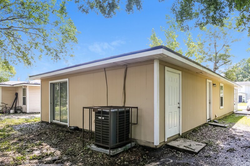 1,435/Mo, 1833 Broadway Ave Jacksonville, FL 32209 Rear View 2