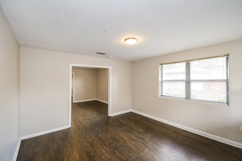 1,275/Mo, 1850 W 24th St Jacksonville, FL 32209 Living Room View 2