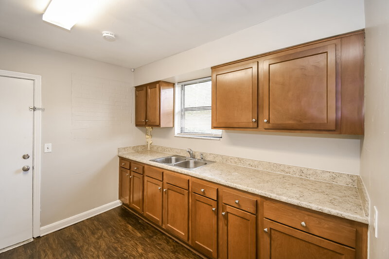 1,275/Mo, 1850 W 24th St Jacksonville, FL 32209 Kitchen View