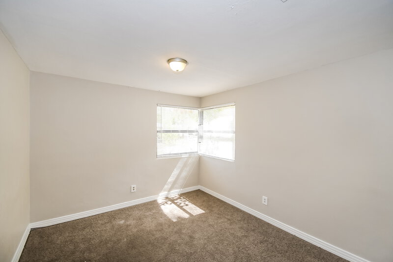 1,275/Mo, 1850 W 24th St Jacksonville, FL 32209 Main Bedroom View