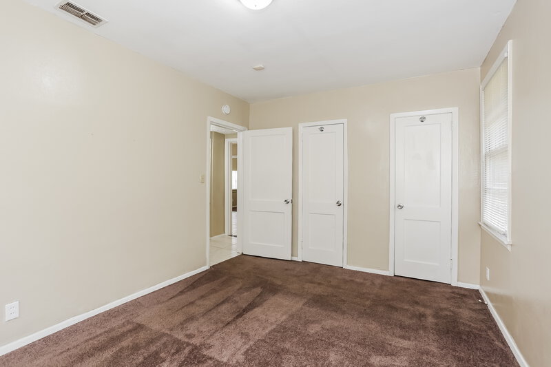 1,280/Mo, 2025 Prospect St E Jacksonville, FL 32254 Main Bedroom View
