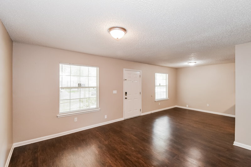 1,250/Mo, 2079 McQuade St Jacksonville, FL 32209 Living Room View