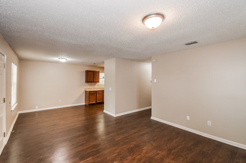 1,250/Mo, 2079 McQuade St Jacksonville, FL 32209 Dining Room View