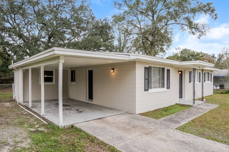 1,475/Mo, 2085 Hugh Edwards Dr Jacksonville, FL 32210 Front View