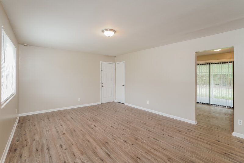 1,475/Mo, 2085 Hugh Edwards Dr Jacksonville, FL 32210 Living Room View