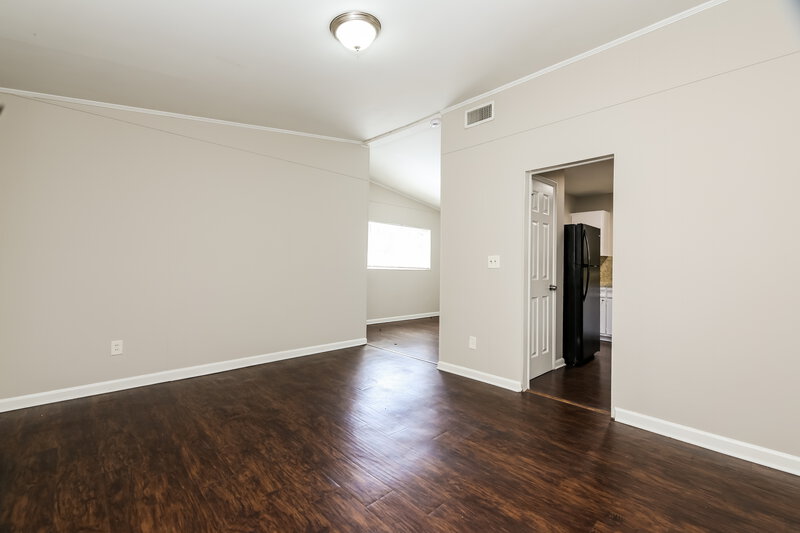 1,640/Mo, 2202 Leon Rd Jacksonville, FL 32246 Living Room View 3
