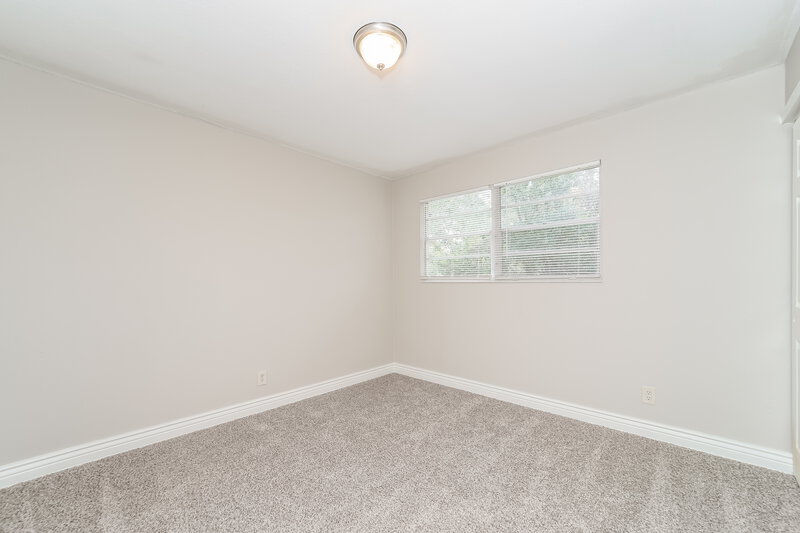 1,470/Mo, 2227 McCarty Dr Jacksonville, FL 32210 Walk In Closet View