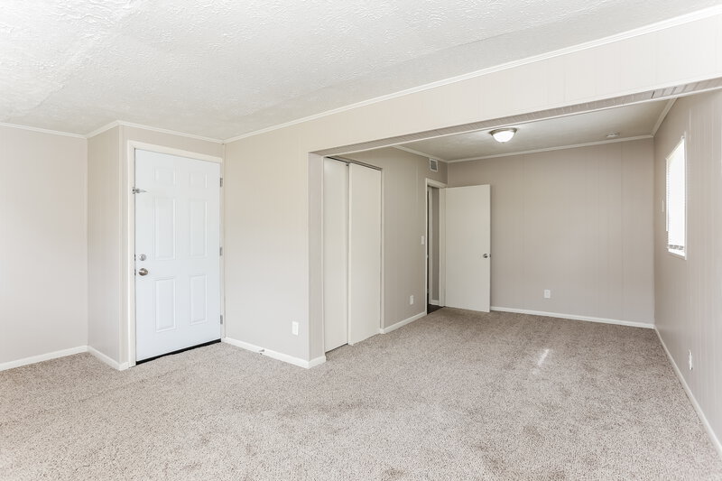 1,045/Mo, 2260 W 15th St Jacksonville, FL 32209 Main Bedroom View