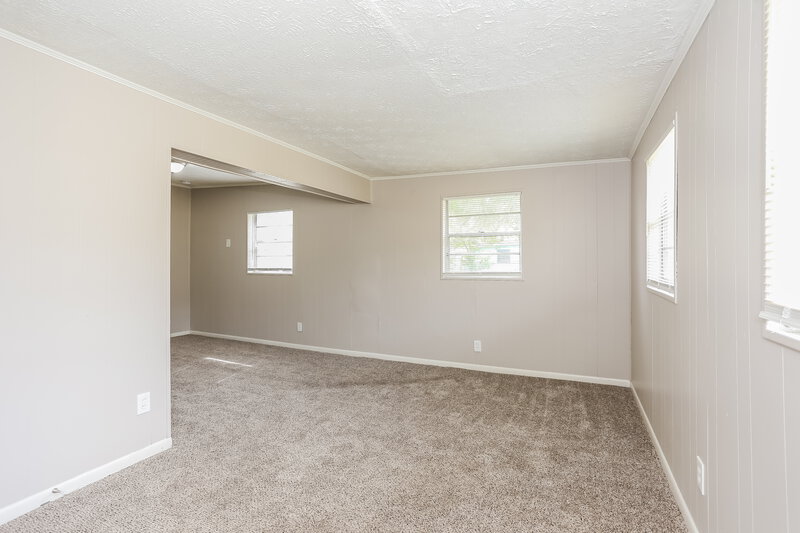 1,045/Mo, 2260 W 15th St Jacksonville, FL 32209 Main Bedroom View 2