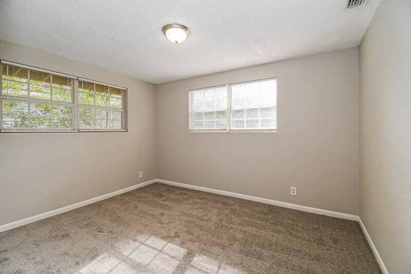 1,170/Mo, 2332 W 17th St Jacksonville, FL 32209 Bedroom View 3