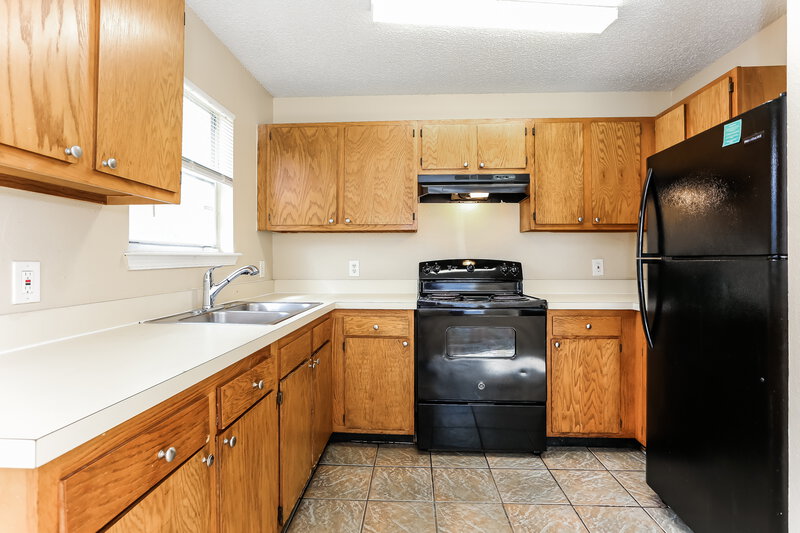 1,660/Mo, 2409 McQuade St Jacksonville, FL 32209 Kitchen View 2