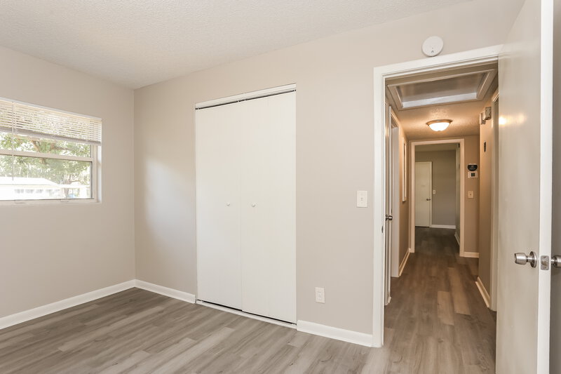 1,325/Mo, 2434 Quail Ave Jacksonville, FL 32218 Bedroom View 2