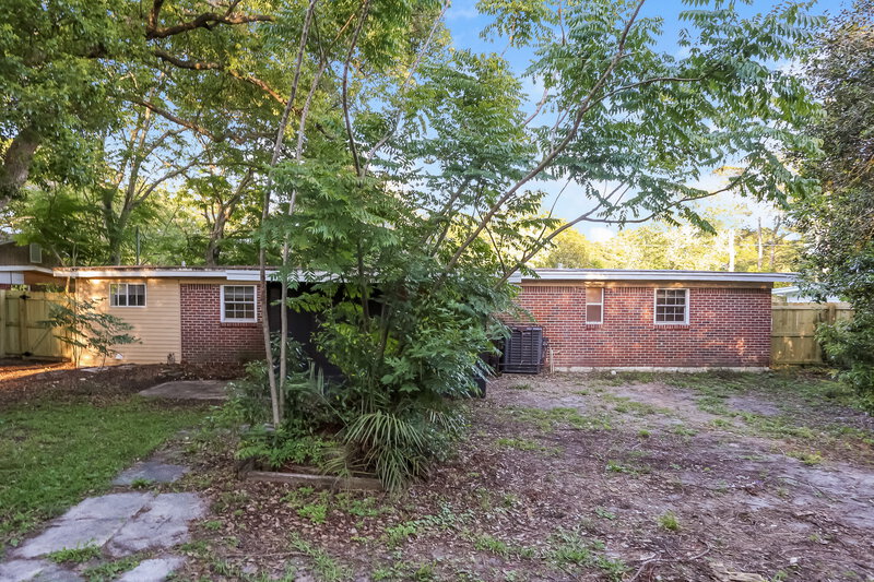 1,540/Mo, 2510 Arlex Dr W Jacksonville, FL 32211 Rear View