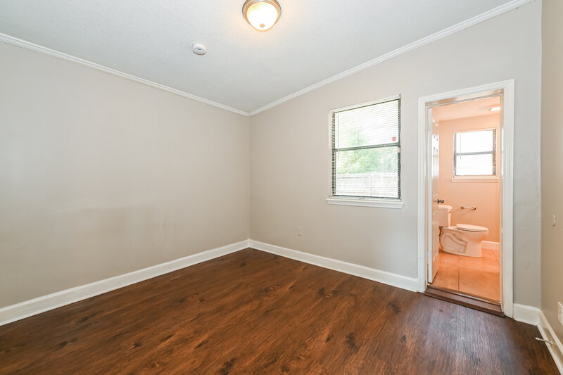 1,445/Mo, 2611 Lowes Pl Jacksonville, FL 32208 Main Bedroom View