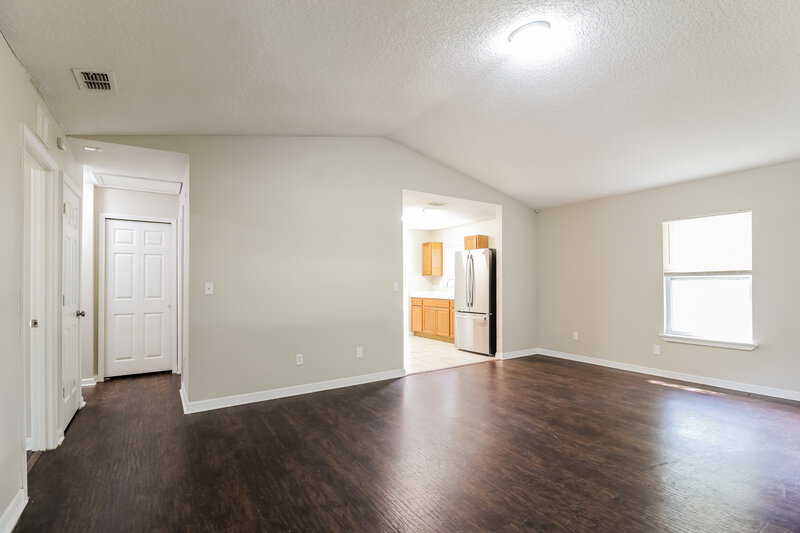 1,325/Mo, 2915 Lucoma Dr Jacksonville, FL 32254 Living Room View
