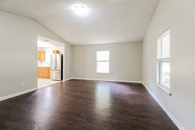 1,325/Mo, 2915 Lucoma Dr Jacksonville, FL 32254 Living Room View 2