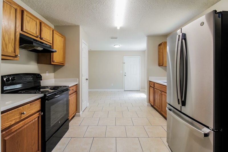 1,325/Mo, 2915 Lucoma Dr Jacksonville, FL 32254 Kitchen View