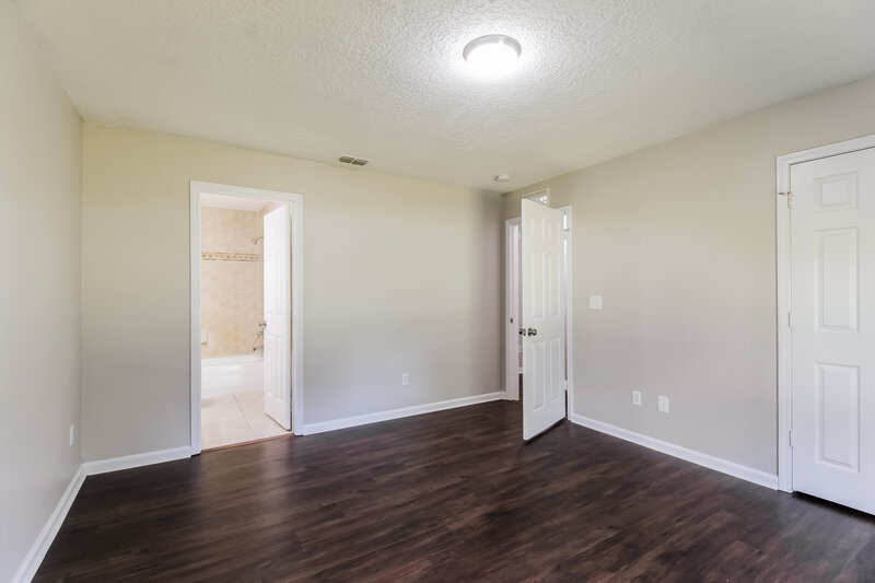 1,325/Mo, 2915 Lucoma Dr Jacksonville, FL 32254 Main Bedroom View 2