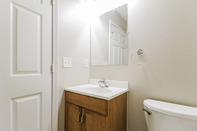 1,325/Mo, 2915 Lucoma Dr Jacksonville, FL 32254 Bathroom View