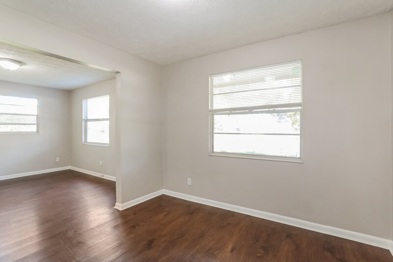 1,175/Mo, 2966 W 5th St Jacksonville, FL 32254 Dining Room View 2