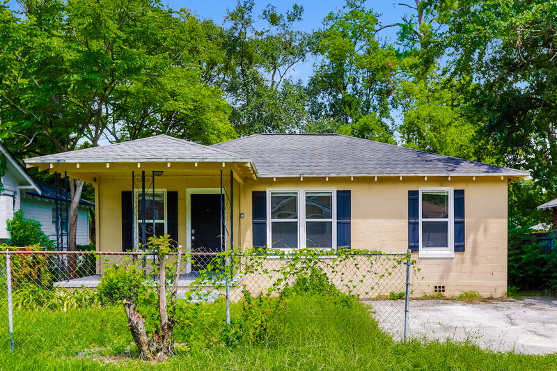 0/Mo, 2969 Myra St Jacksonville, FL 32205 External View