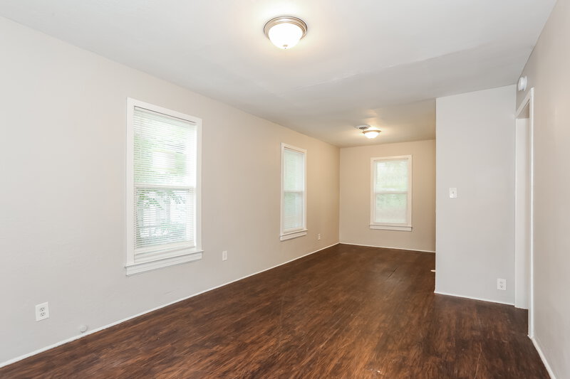 1,370/Mo, 2969 Myra St Jacksonville, FL 32205 Living Room View 2