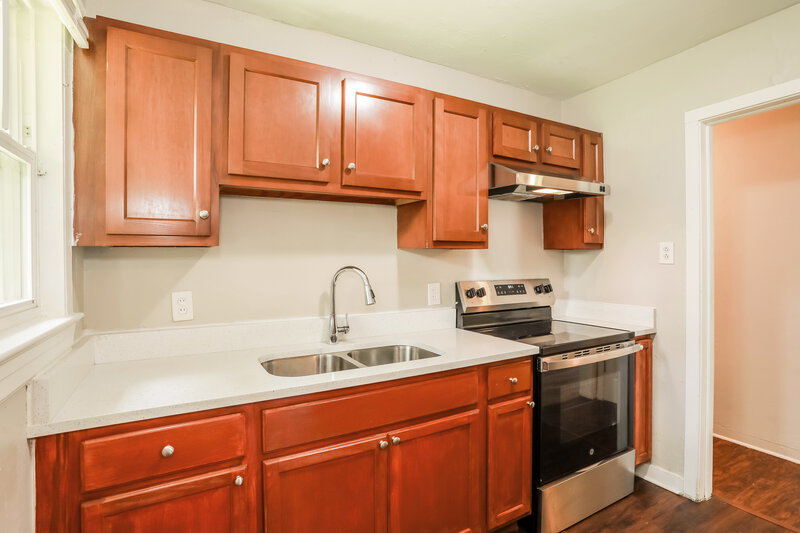 0/Mo, 2969 Myra St Jacksonville, FL 32205 Kitchen View