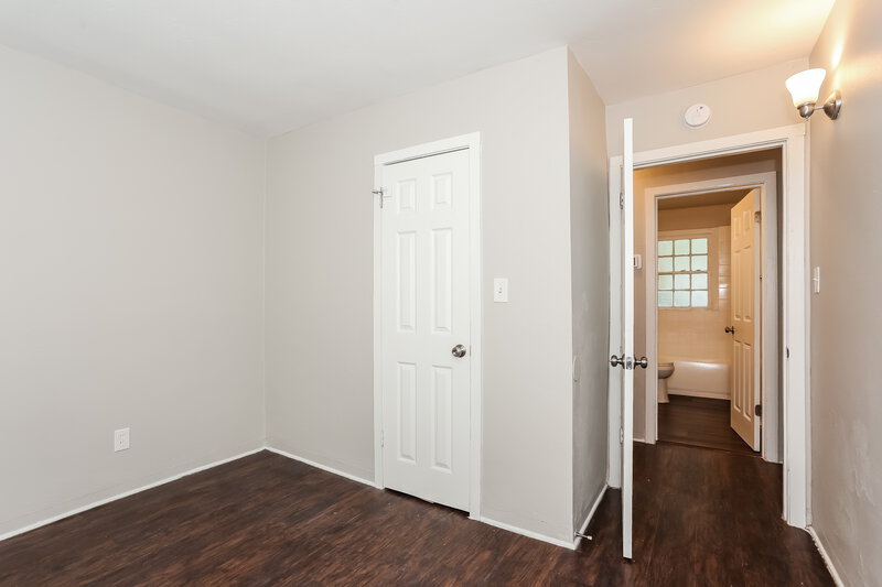 1,370/Mo, 2969 Myra St Jacksonville, FL 32205 Bedroom View 4