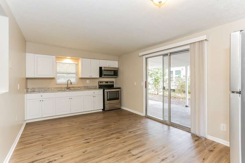 1,305/Mo, 3118 Phyllis St Jacksonville, FL 32205 Dining Room View