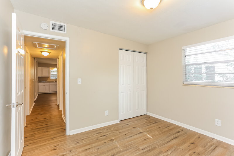 1,305/Mo, 3118 Phyllis St Jacksonville, FL 32205 Main Bedroom View