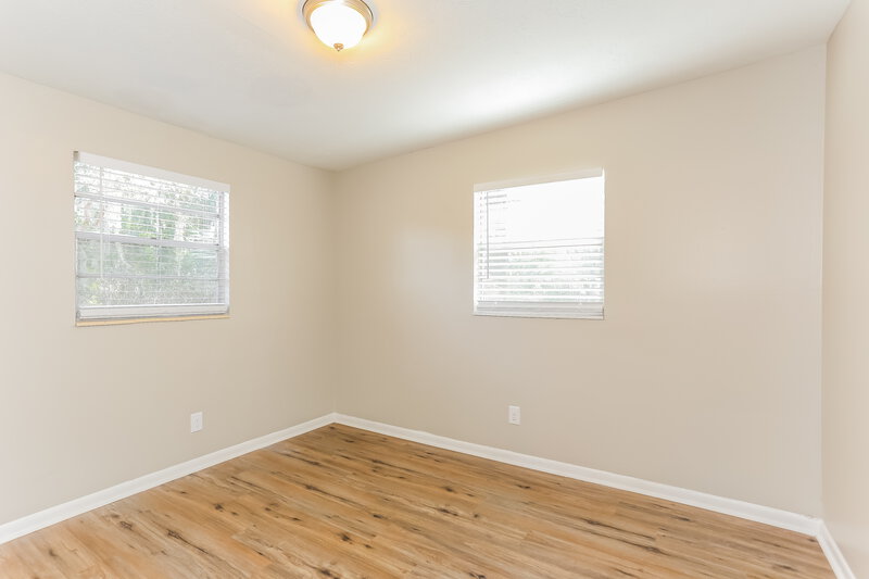 1,305/Mo, 3118 Phyllis St Jacksonville, FL 32205 Main Bedroom View 2