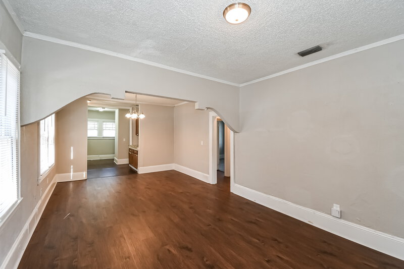 1,335/Mo, 3313 Gilmore St Jacksonville, FL 32205 Living Room View 2