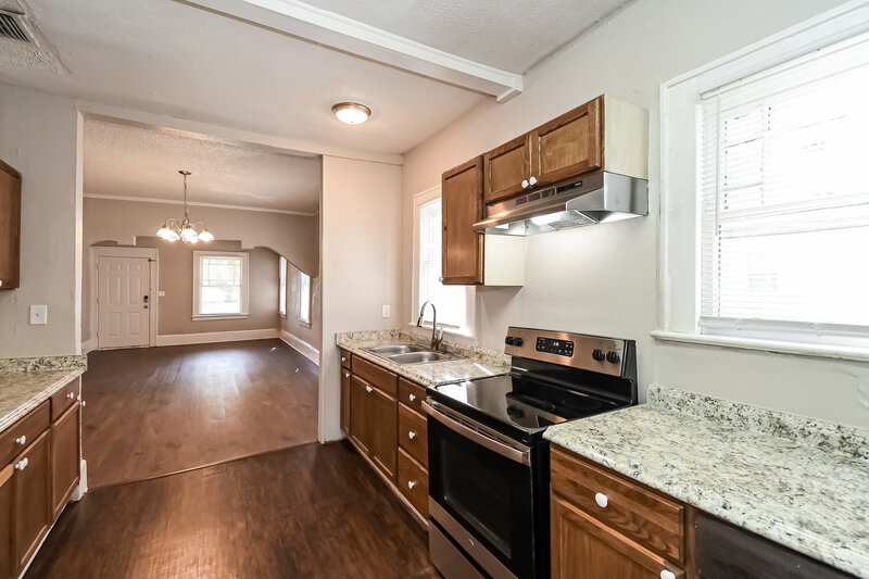 1,335/Mo, 3313 Gilmore St Jacksonville, FL 32205 Kitchen View 2