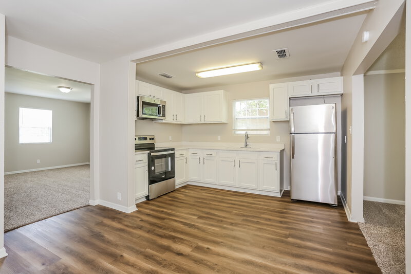 1,320/Mo, 3322 Lane Ave N Jacksonville, FL 32254 Kitchen View