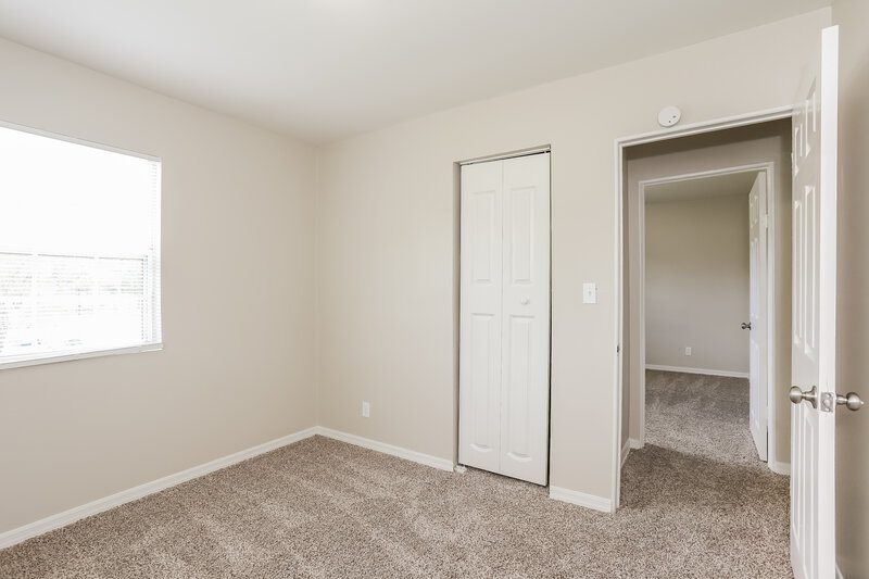 1,320/Mo, 3322 Lane Ave N Jacksonville, FL 32254 Bedroom View