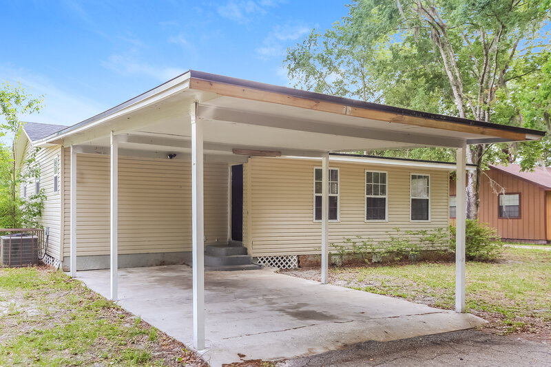 1,320/Mo, 3322 Lane Ave N Jacksonville, FL 32254 Rear View