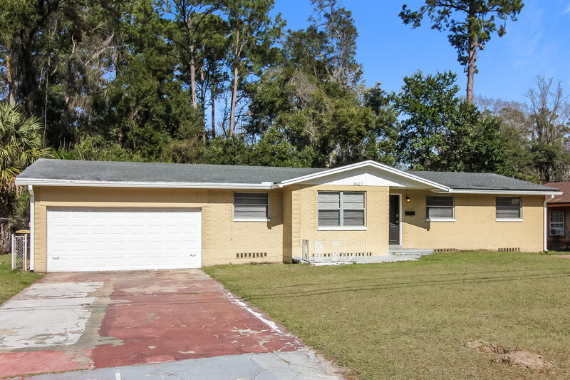 1,600/Mo, 3427 Clyde Dr Jacksonville, FL 32208 Front View