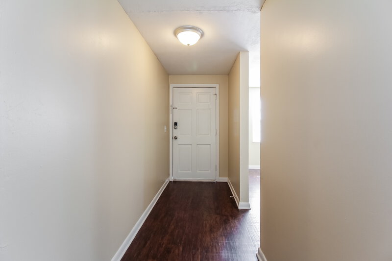 1,600/Mo, 3427 Clyde Dr Jacksonville, FL 32208 Foyer View